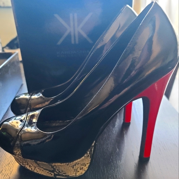Kardashian Kollection Black Red and Snake Print Heels - Picture 3 of 4